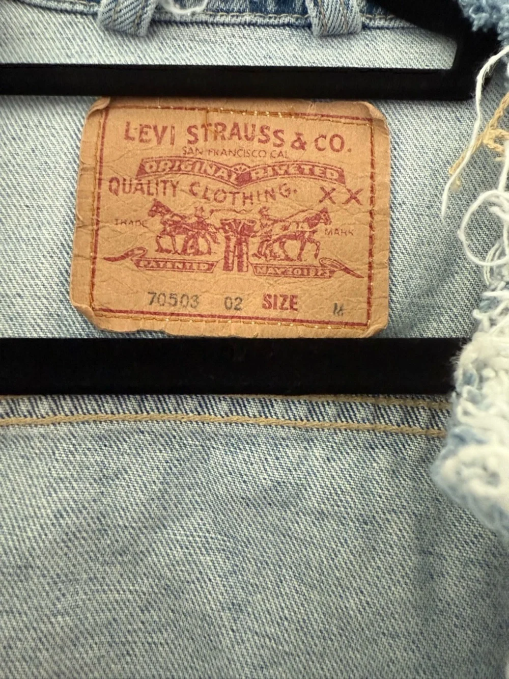 Vintage 90 Levi's oversized denim jacket vintage jean jacket with raw hem collar
